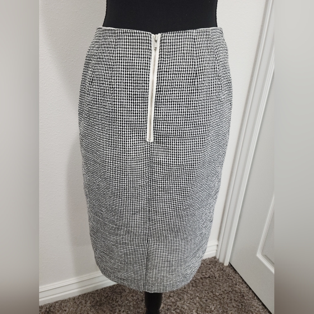 DownEast Black and White Checkered Midi Pencil Skirt with Floral Details  - Picture 7 of 12
